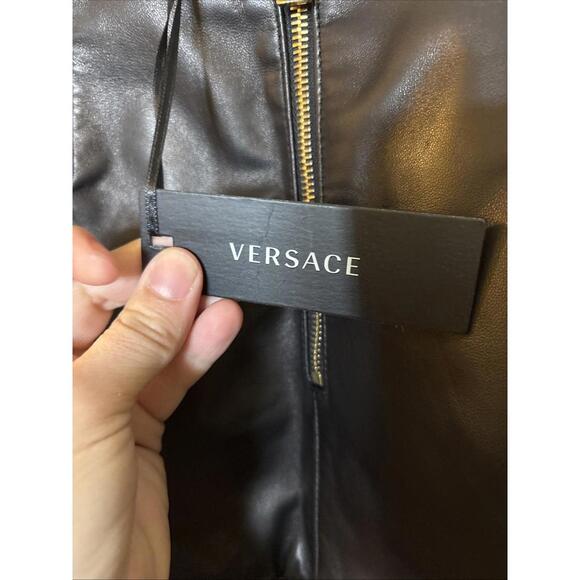 Versace 100% Leather Skirt w/Chain, $3,740 NWOT, US 2, IT 38, 80% off! #2283 - Picture 5 of 6